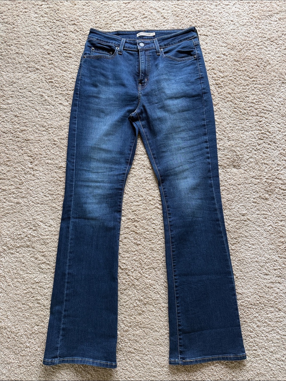 NWOT Levi’s 725 High Rise Bootcut